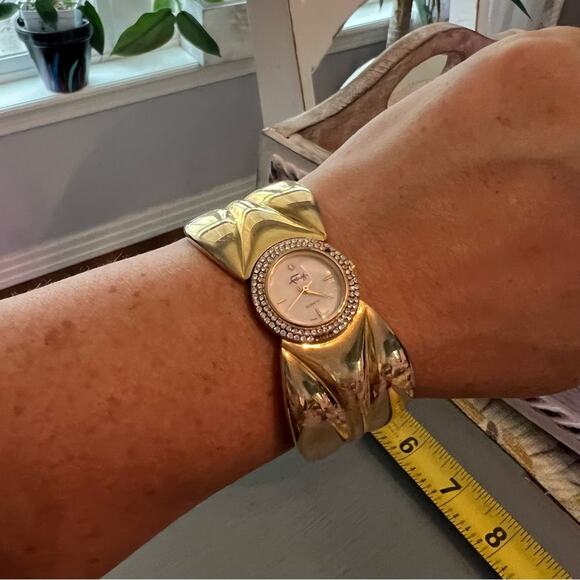 Faberge Gold Tone VINTaGE Cuff Bracelet Watch - Picture 8 of 8